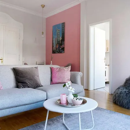 Designer Altbauwohnung Im Herzen Leipzigs * 라이프치히